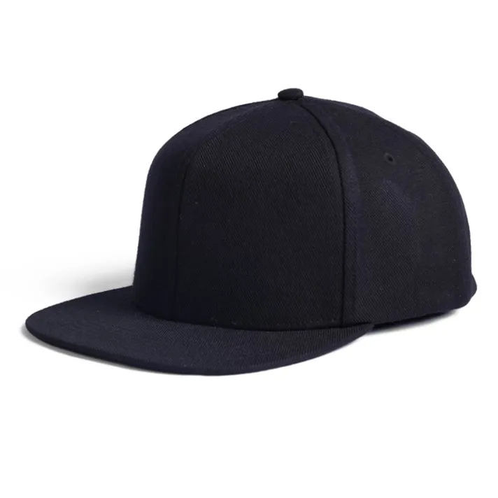 black fitted hat