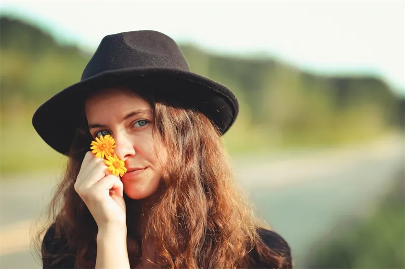 How to Wear a Fedora Hat:  a Guide for Men and Women