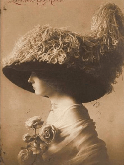 Developing History and Culture of European Aristocrats’ Hats