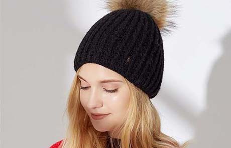 3 Best Designer Beanie Hats For Women In 2022